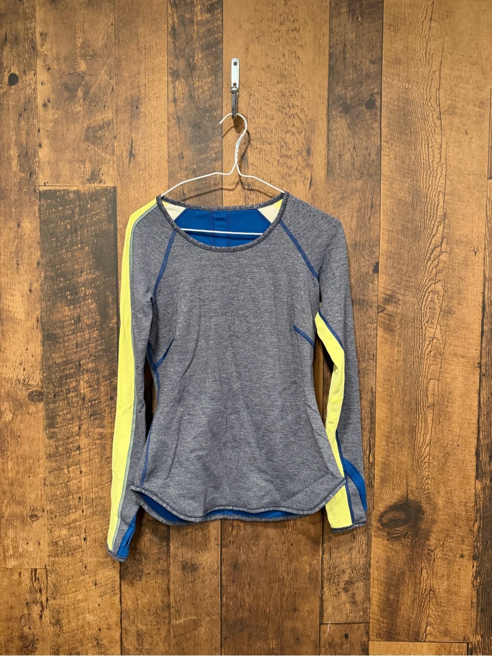 Lululemon Runder Under Long Sleeve
Limitless Blue / Heathered Coal size 6 EUC - Picture 2 of 4
